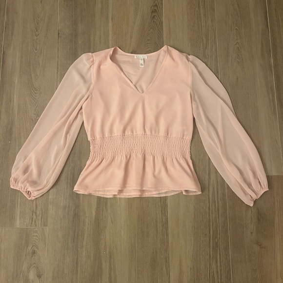 Nordstrom Leith Elegant Pink V-Neck Blouse - Picture 2 of 6